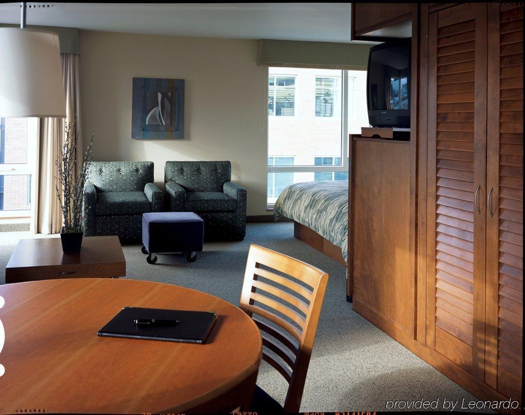 Staypineapple, Watertown Hotel, University District Seattle Room photo